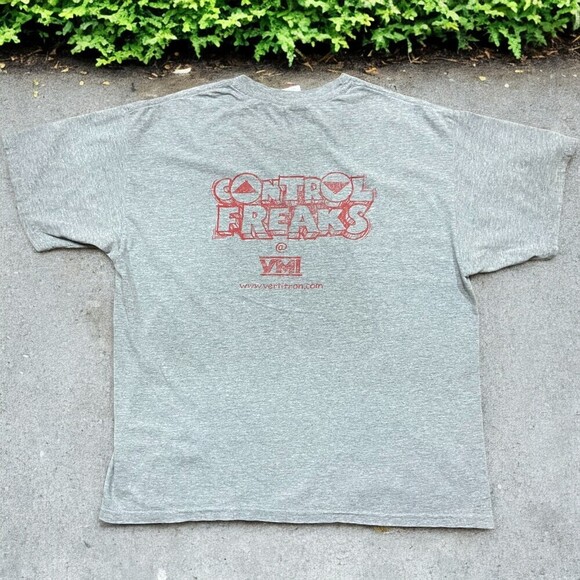 Gildan Vintage Y2K Control Freaks VMI Grey Red Cotton T-Shirt Men's Size XL - Picture 1 of 9